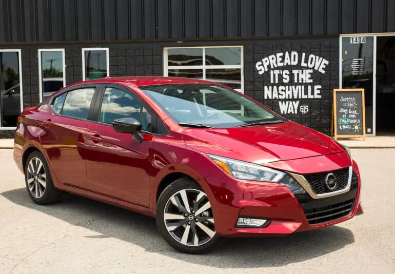 2021 nissan versa